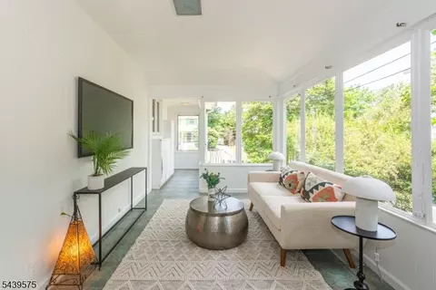 132 Haddon Pl, Montclair, NJ 07043