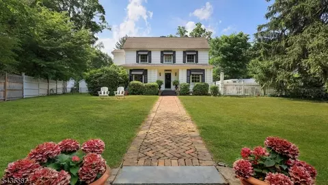 6 Childsworth Ave, Bernardsville, NJ 07924