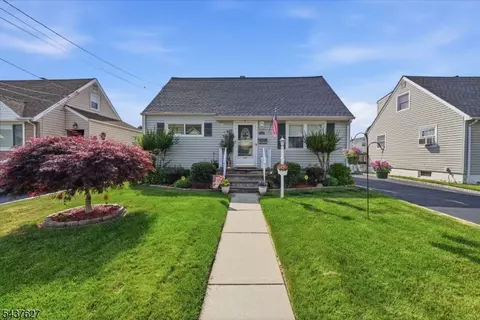 23 Madison St, Belleville, NJ 07109