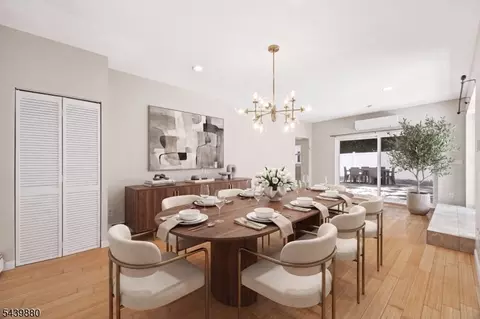 1 Ranch Ct, Saddle Brook, NJ 07663