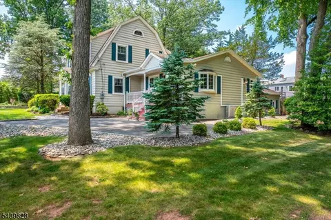 Exterior - 102 Michael St, Edison, NJ 08820 photo 5 of 11