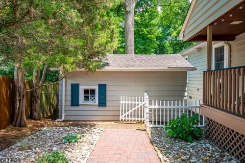 Exterior - 102 Michael St, Edison, NJ 08820 photo 11 of 11