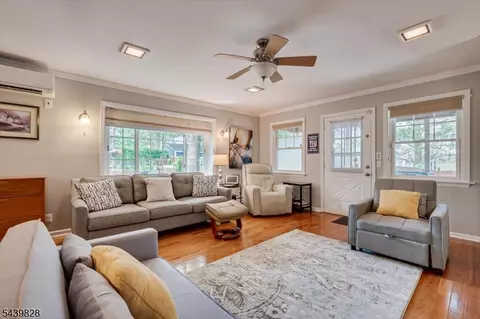 Living - 102 Michael St, Edison, NJ 08820 photo 3 of 3