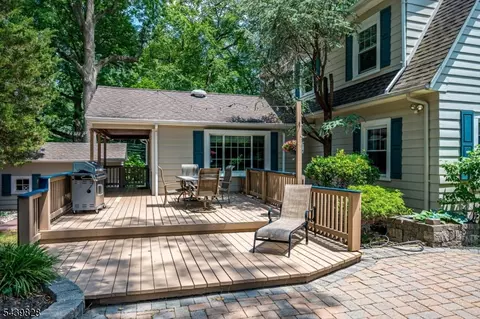 Exterior - 102 Michael St, Edison, NJ 08820 photo 8 of 11
