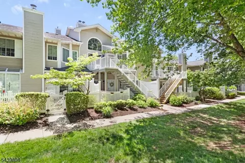 22 Crestmont Rd, Bedminster, NJ 07921
