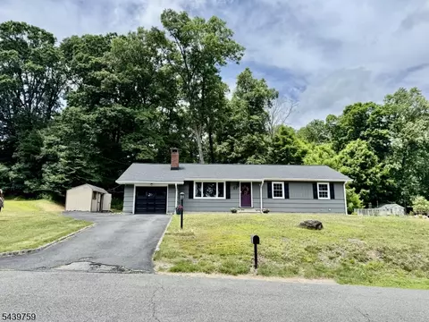 69 High Ave, Randolph, NJ 07869