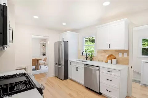 231 Milltown Rd, East Brunswick, NJ 08816