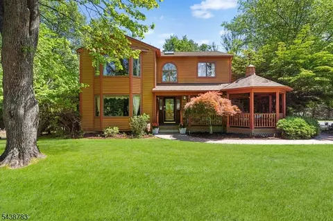 60 Park Rd, Parsippany, NJ 07054