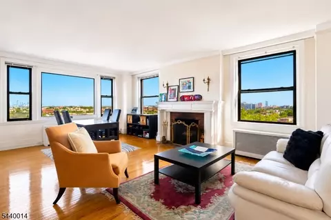 375 Mt Prospect Ave #7DE, Newark, NJ 07104