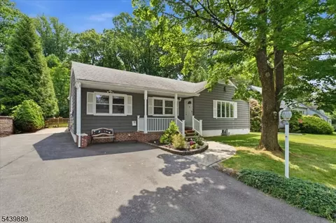 41 Sycamore Ave, Berkeley Heights, NJ 07922