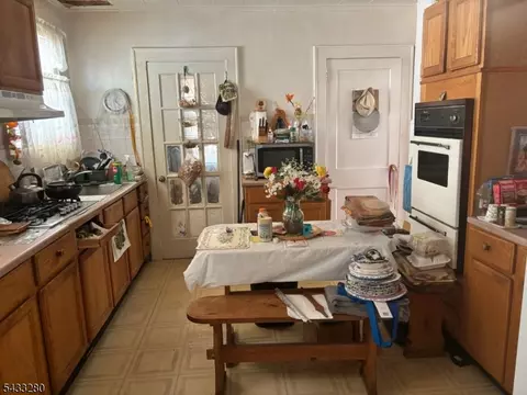 1338 E 2nd St, Plainfield, NJ 07062 photo 8