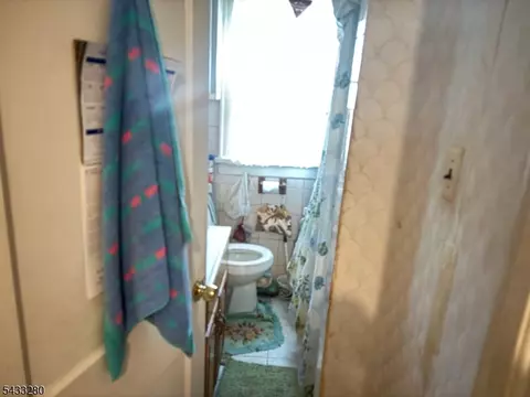 Bath - 1338 E 2nd St, Plainfield, NJ 07062 photo 1 of 1