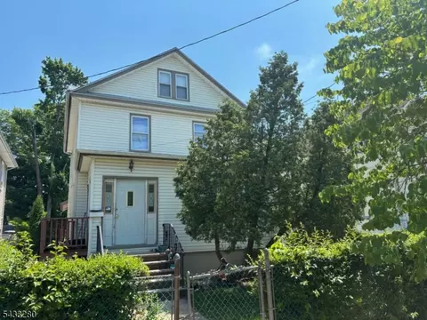 Exterior - 1338 E 2nd St, Plainfield, NJ 07062 photo 2 of 5