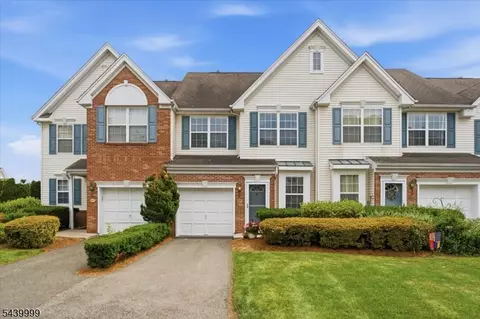 106 Barclay Dr, Nutley, NJ 07110