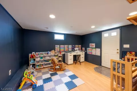 17 Tooker Pl, Springfield, NJ 07081 photo 18