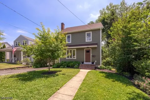 17 Tooker Pl, Springfield, NJ 07081
