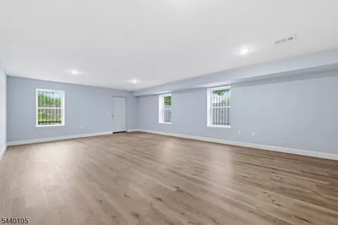 23 Edwin Pl, Newark, NJ 07112 photo 27