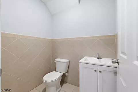 23 Edwin Pl, Newark, NJ 07112 photo 29