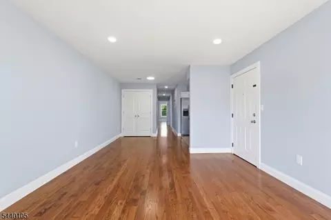23 Edwin Pl, Newark, NJ 07112 photo 14
