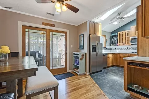 Entry Way - 37 North St, Dover, NJ 07801 photo 2 of 4