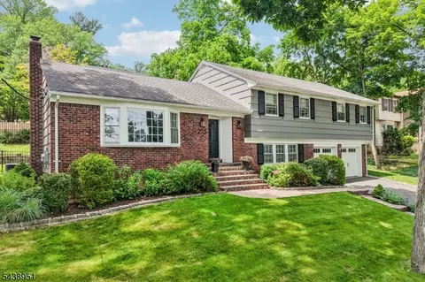 275 Wyoming Ave, Maplewood, NJ 07040