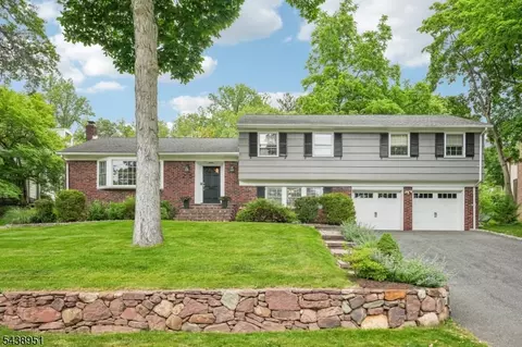 275 Wyoming Ave, Maplewood, NJ 07040