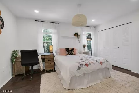 Bedroom - 278 Penns Way Ondo, Basking Ridge, NJ 07920 photo 3 of 8