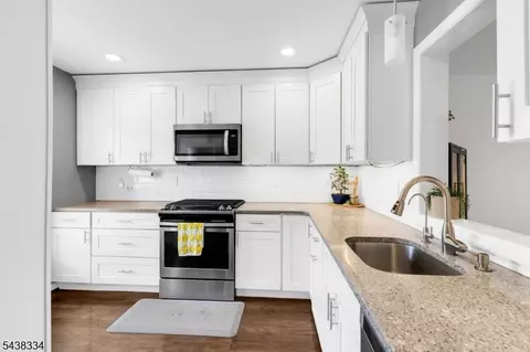278 Penns Way Ondo, Basking Ridge, NJ 07920 photo 4