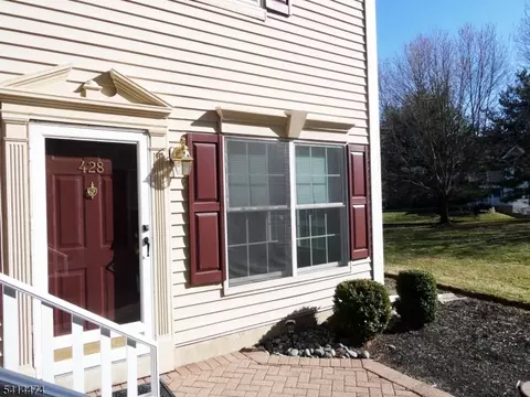 428 Azalea Ter, Branchburg, NJ 08876