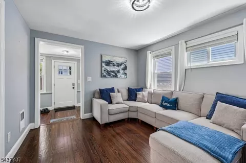 377 Parker Ave, Hackensack, NJ 07601 photo 7