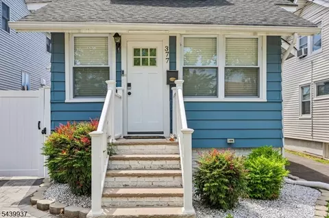 377 Parker Ave, Hackensack, NJ 07601 photo 4