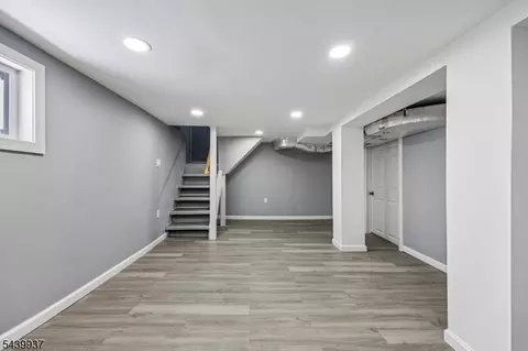 377 Parker Ave, Hackensack, NJ 07601 photo 22