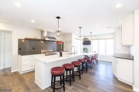 67 Thomas Pl, Edison, NJ 08837 photo 11