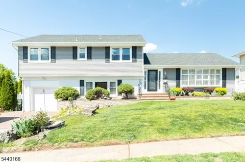 67 Thomas Pl, Edison, NJ 08837 photo 2