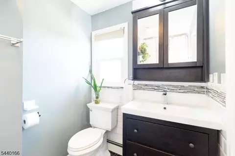 67 Thomas Pl, Edison, NJ 08837 photo 22