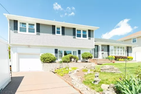 67 Thomas Pl, Edison, NJ 08837 photo 1