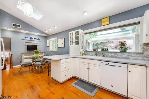 Kitchen - 19 Falcon Pl, Wayne, NJ 07470 photo 3 of 3