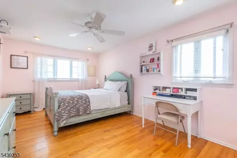 Bedroom - 19 Falcon Pl, Wayne, NJ 07470 photo 4 of 7