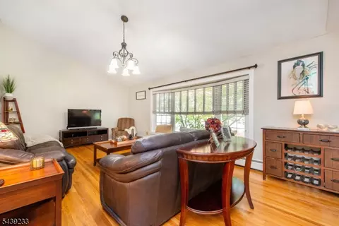 Living - 19 Falcon Pl, Wayne, NJ 07470 photo 1 of 5