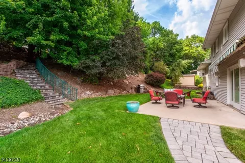 Exterior - 19 Falcon Pl, Wayne, NJ 07470 photo 4 of 5