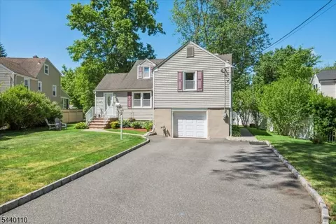 40 Elmwood Rd, Florham Park, NJ 07932