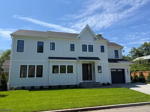 2 Pleasant Ave, Tenafly, NJ 07670