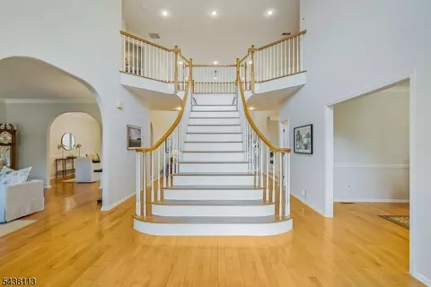Entry Way - 19 Devonshire Dr, Randolph, NJ 07869 photo 1 of 5