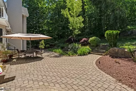 Exterior - 19 Devonshire Dr, Randolph, NJ 07869 photo 3 of 4