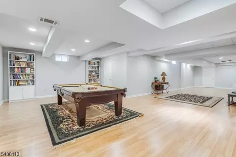 19 Devonshire Dr, Randolph, NJ 07869 photo 38