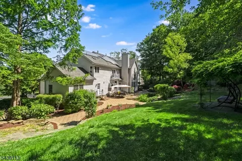Exterior - 19 Devonshire Dr, Randolph, NJ 07869 photo 4 of 4