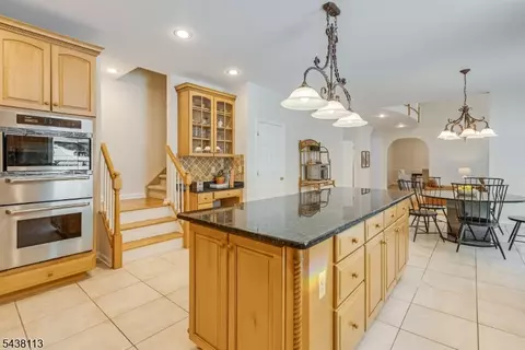 Kitchen - 19 Devonshire Dr, Randolph, NJ 07869 photo 3 of 6