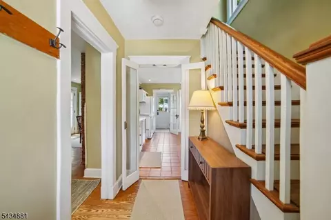 Entry Way - 48 Mountain Ave, Mendham, NJ 07945 photo 2 of 8