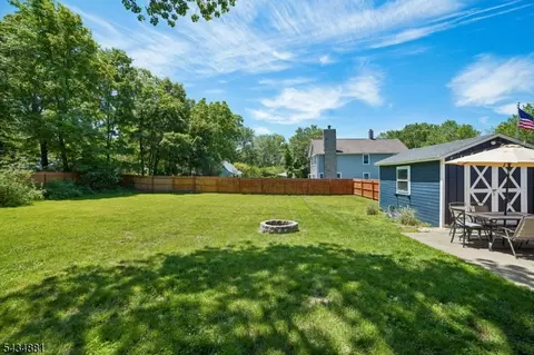 Exterior - 48 Mountain Ave, Mendham, NJ 07945 photo 8 of 10