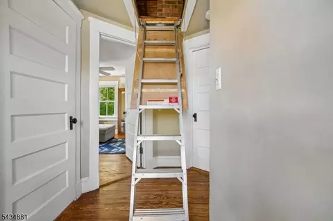 Entry Way - 48 Mountain Ave, Mendham, NJ 07945 photo 8 of 8